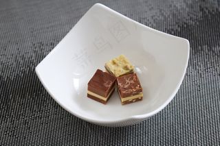 巧克力，巧克力，轻咬，糖果，巧克力果仁糖
