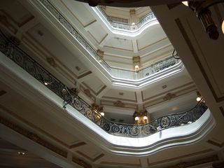 天窗，巴西*文化局，夹层楼