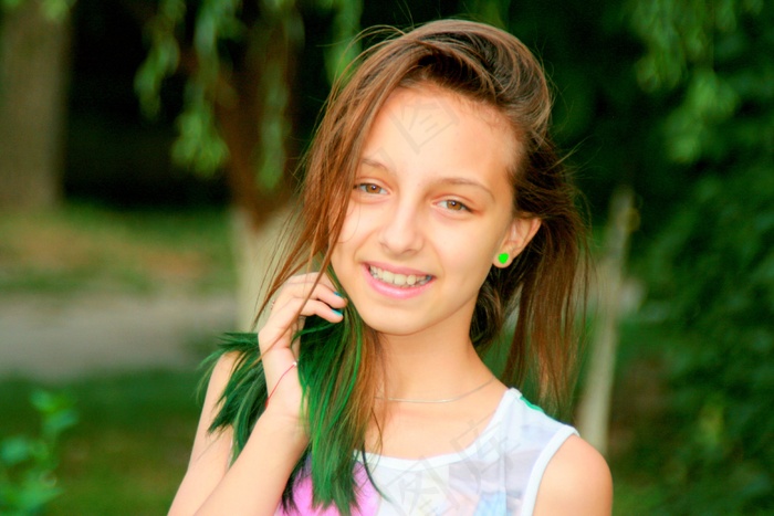 女孩，肖像，绿色，美女，微笑，草