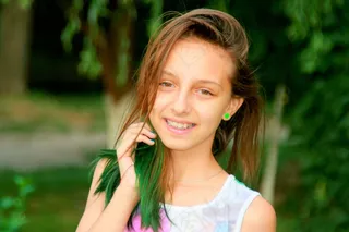 女孩，肖像，绿色，美女，微笑，草