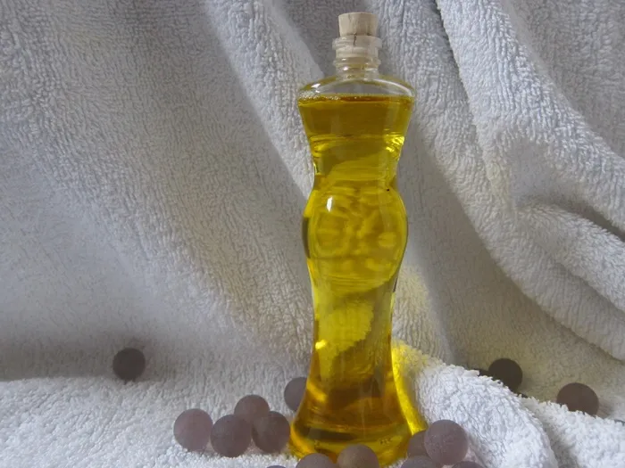 沐浴油，天然植物油，皮肤护理，香薰，水疗