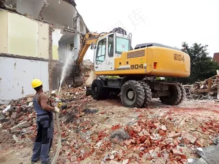 房屋拆除，房屋拆除，挖掘机