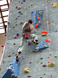 登山者,男子,力量,上升,攀岩墙,攀登 登山者,男子,力量,上升,攀岩墙,攀登