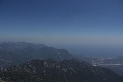 背景,风景,山,森林,树,高清,蓝色 背景,风景,山,森林,树,高清,蓝色