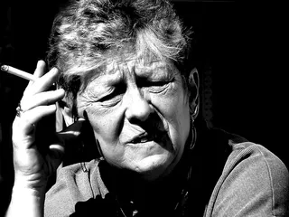 老女人，女子，燕尾服，香烟，脸，妇女