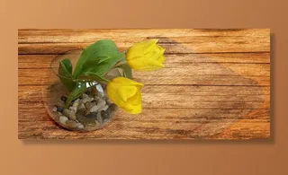 郁金香，黄色的花，春天的花朵，花瓶，玻璃