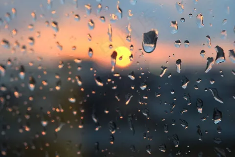 雨,滴,湿,窗口,日落,下着雨,玻璃 雨,滴,湿,窗口,日落,下着雨,玻璃