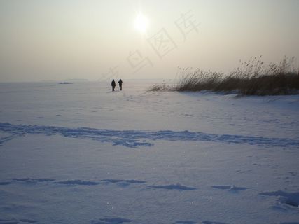 冬季旅行，冬天，第八水上的冰