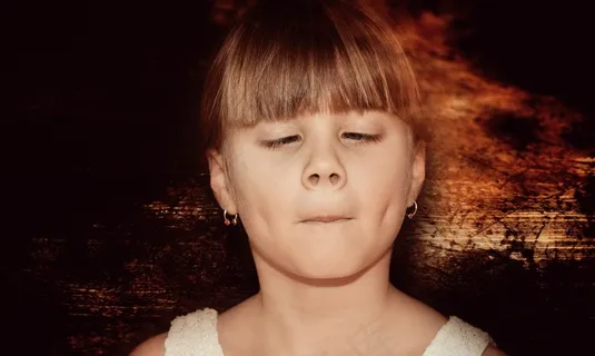 儿童,女孩,脸,蹲下,肖像 儿童,女孩,脸,蹲下,肖像