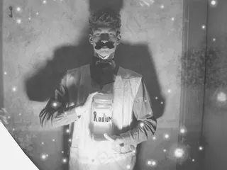 镭，老式，在光下，胡子，19