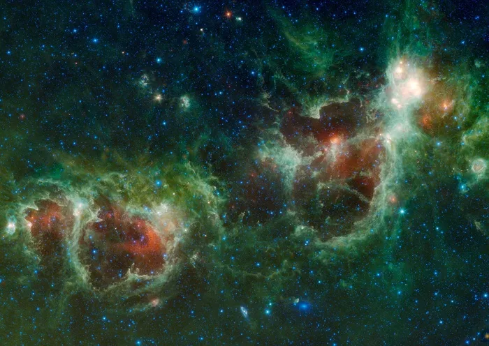 宇宙，心和灵魂星云，两个星系，马菲1