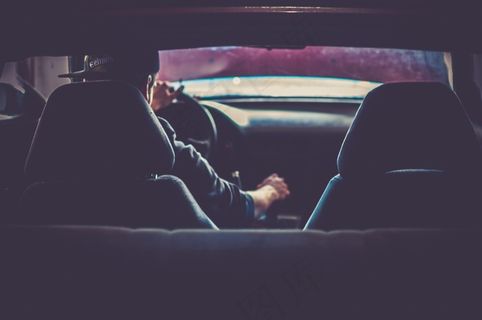 汽车,驾驶,汽车,人 汽车,驾驶,汽车,人