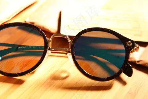 眼镜,太阳镜,木板,名片 眼镜,太阳镜,木板,名片