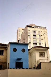 居民楼,剧院/博物馆/礼堂,建筑,城楼,轿车,面对的地方