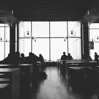 工作办公场所,jazz coffeehouse,窗户,手动卷帘,室内一角,BW教室里的学生 工作办公场所,jazz coffeehouse,窗户,手动卷帘,室内一角,BW教室里的学生