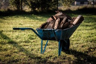 手推车，木材，壁炉