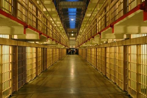 图书馆,物流仓库,街道,地板砖,餐饮场所,恶魔岛