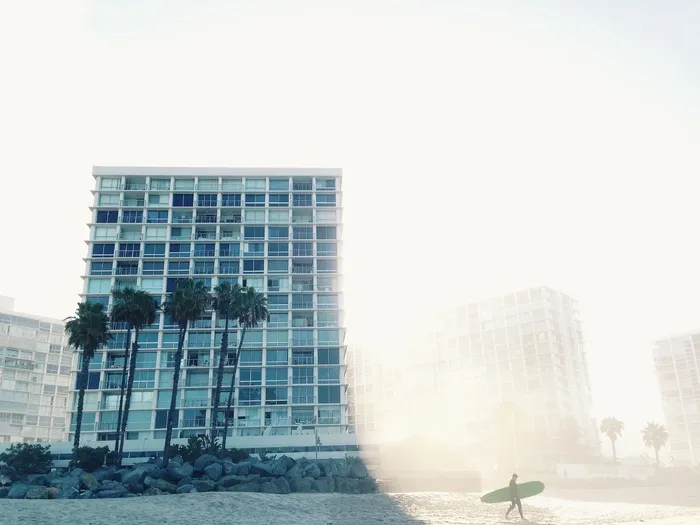 建筑,温泉,浓雾,浮尘天气,雕像,度假海滩酒店冲浪