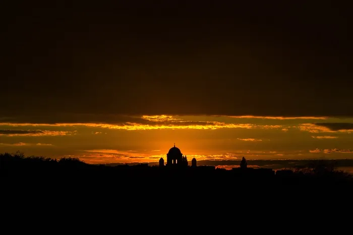天空，阳光，背光，云，日落，黄色