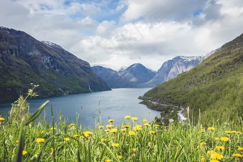 景观，山，丘陵，山谷，湖泊，河流