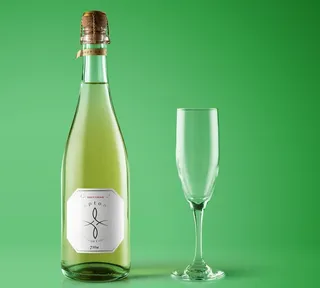 酒包装样机图片