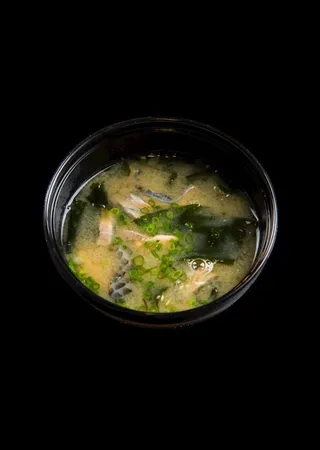 三文鱼味噌汤图片