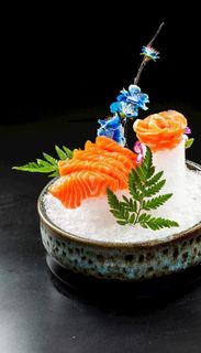 三文鱼刺身图片