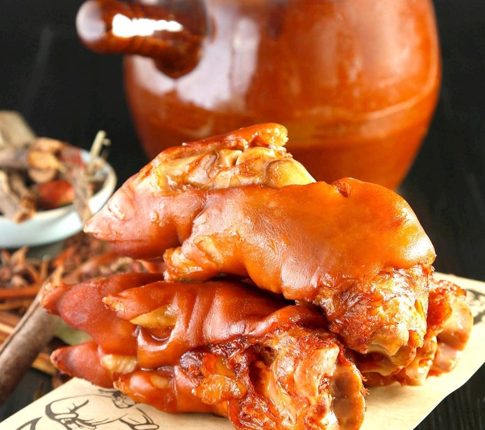 卤猪脚美食图片