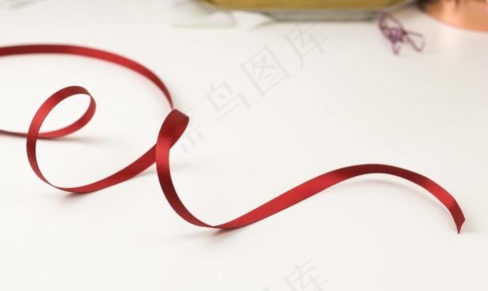 红色丝带图片
