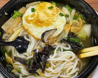 煎蛋螺蛳粉图片