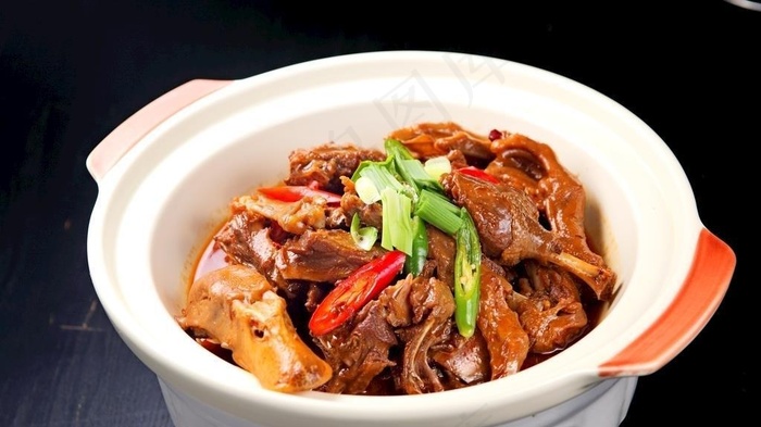 砂锅酱香鸭图片