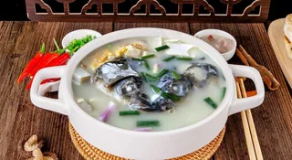 鱼头汤图片