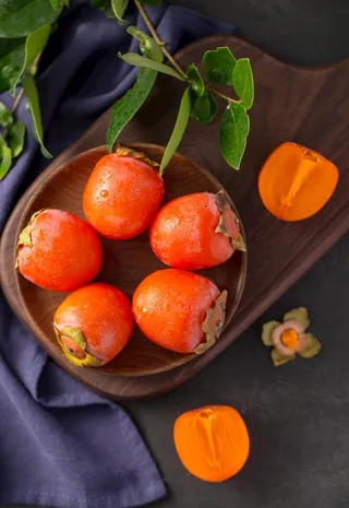 高清新鲜水果柿子摄影图片