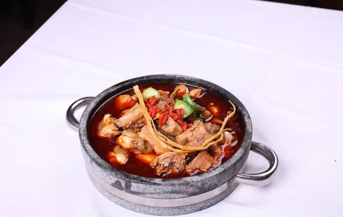 重庆石锅排骨鸡图片