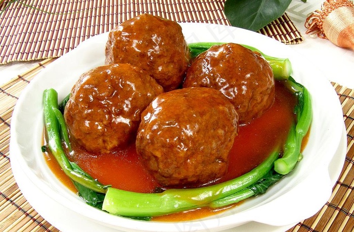 红烧狮子头美食图片