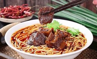 红烧牛肉面图片