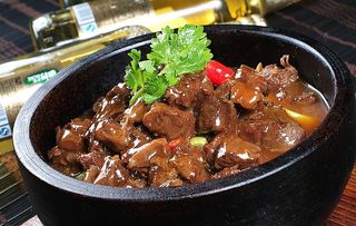 煲仔特石锅鹿肉图片