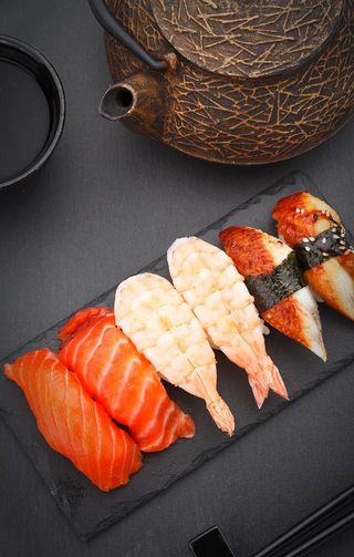 日式寿司美食背景海报素材图片