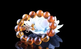 陈万福琥珀手串图片