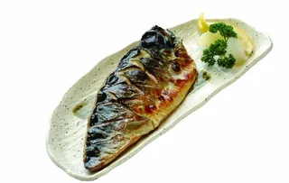 盐烤青花鱼图片