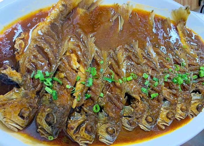 烧小黄鱼图片