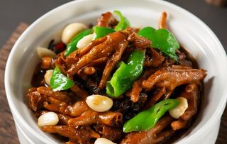 梅干菜烧鸡爪图片