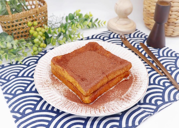 漏奶华 蛋糕图片