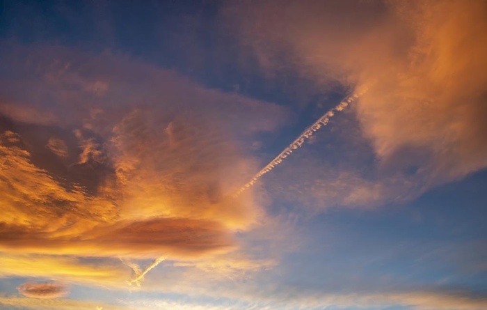 夕阳天空图片